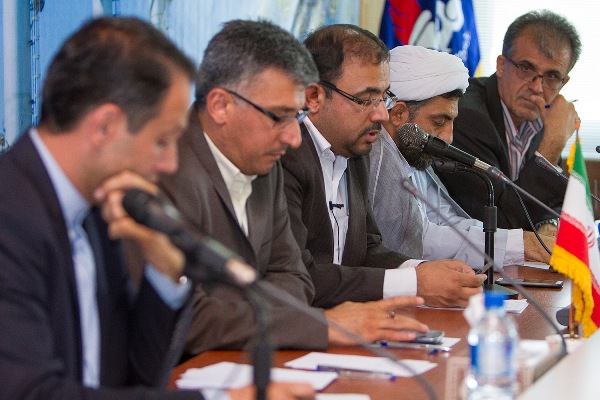 تجلیل از خبرنگاران استان بوشهر به مناسبت بزرگداشت شهید صارمی 4