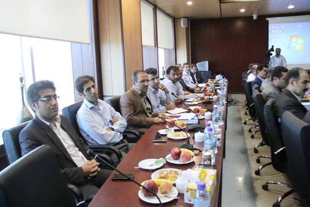 نشست مشترک مدیر عامل سازمان مطنقه ویژه پارس با مدیران نفت و گاز پارس 8