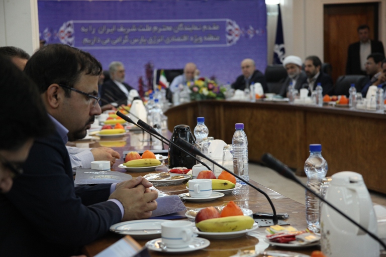 جلسه مشترک کمیسیون انرژی مجلس شورای اسلامی و وزارت نفت 10