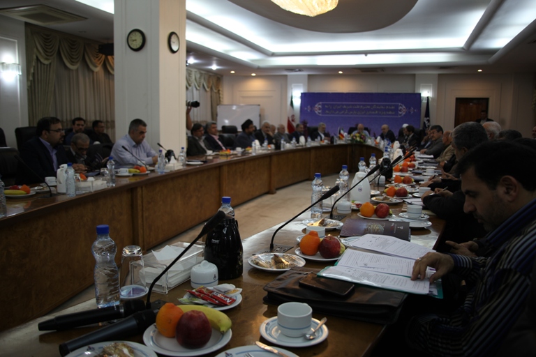 جلسه مشترک کمیسیون انرژی مجلس شورای اسلامی و وزارت نفت 11