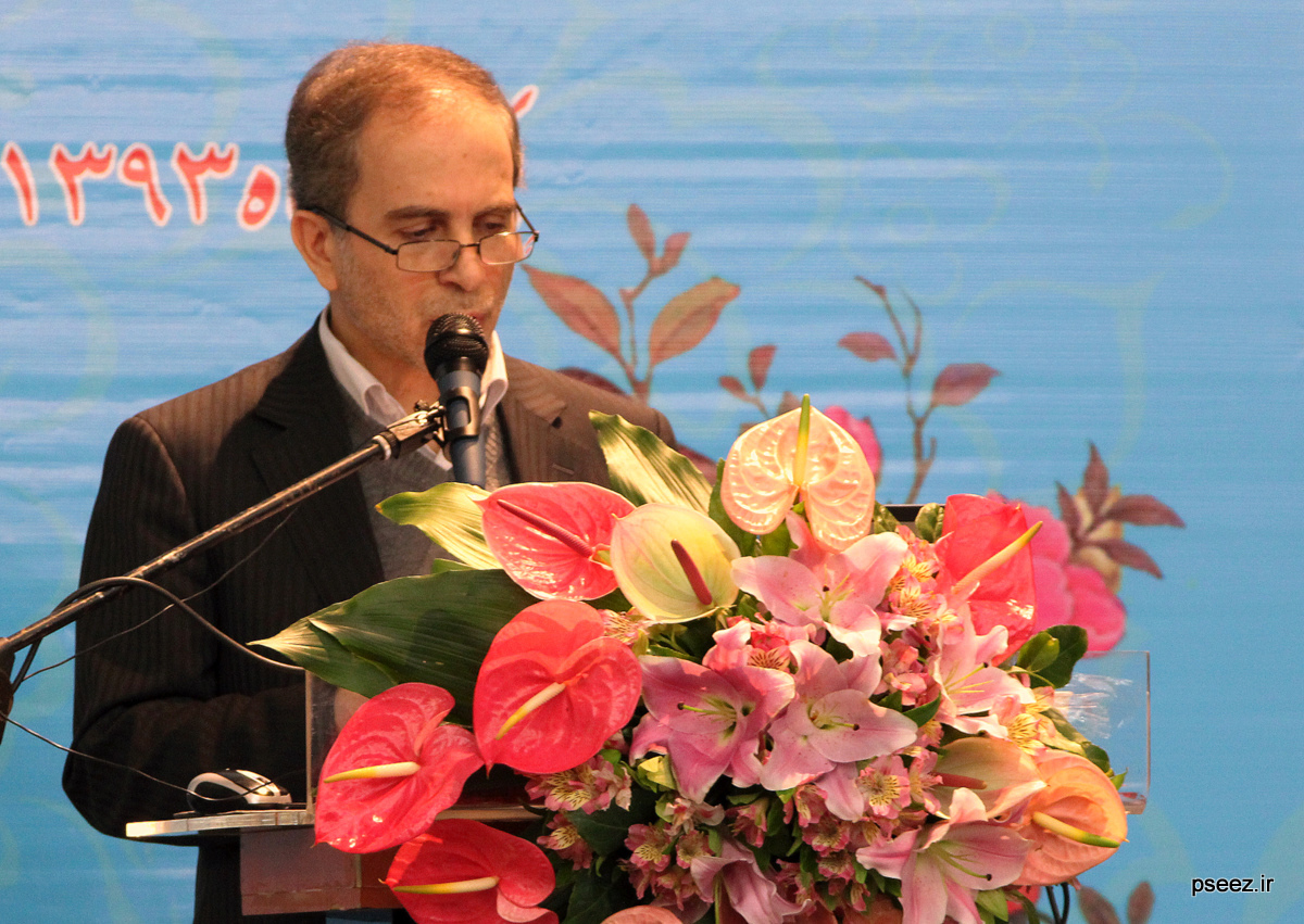 مراسم تقدیر از مدیر عامل سازمان مطنقه ویژه اقتصادی انرژی پارس در جشنواره شهید رجایی 4