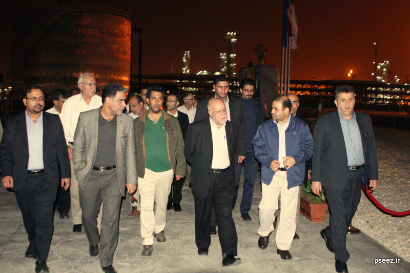 بازدید وزیر نفت در آستانه بهره برداری رسمی از فازهای 15 و 16 4