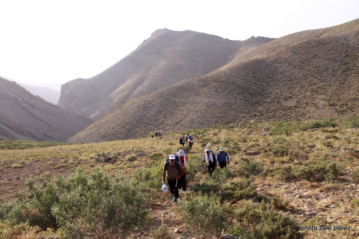 صعود کوهنوردان سازمان منطقه ویژه پارس به قله اشترانکوه 2 5