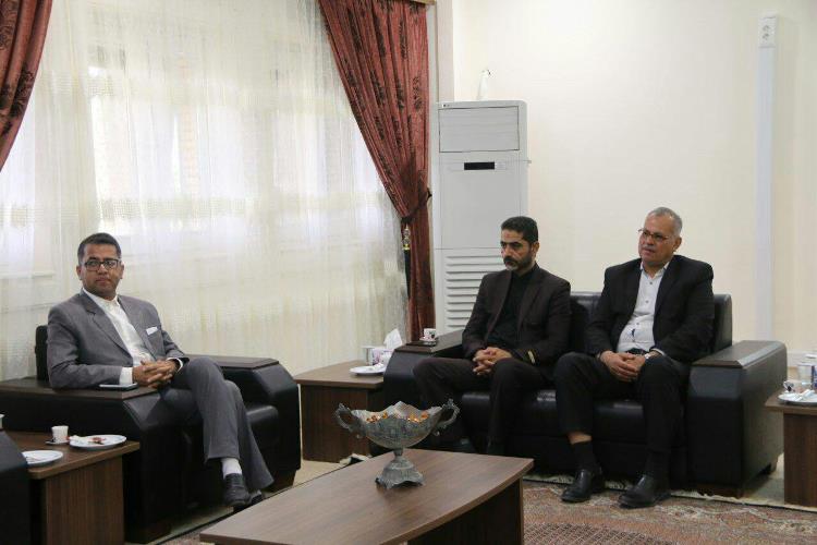 دیدار شهردار و اعضای شورای شهر دیر با مدیر عامل سازمان منطقه ویژه پارس 4