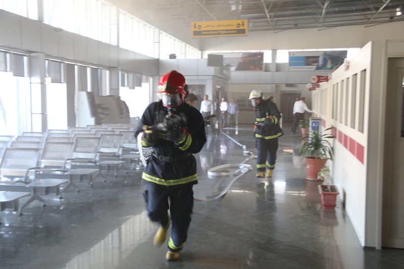 مانور تخلیه اضطراری فرودگاه 8