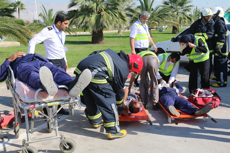 مانور تخلیه اضطراری فرودگاه 16