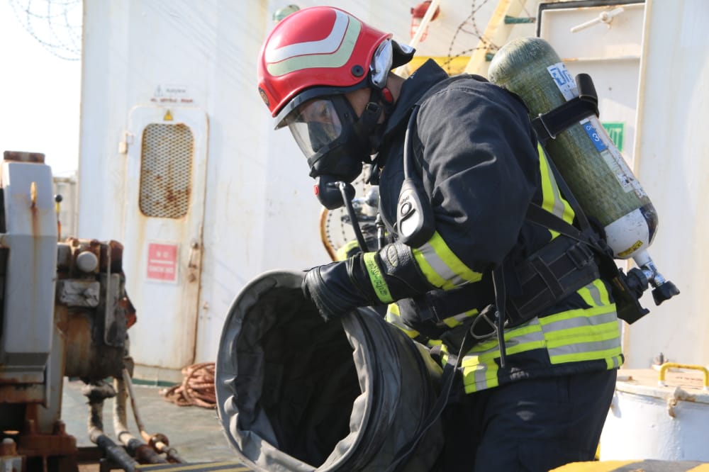 مانور نجات مصدوم بندر خدماتی 7