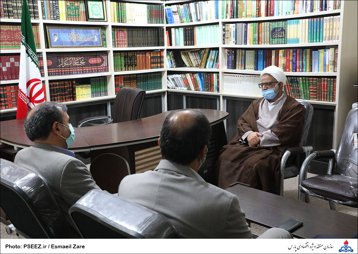 دیدار مدیرعامل با امام جمعه کنگان 1