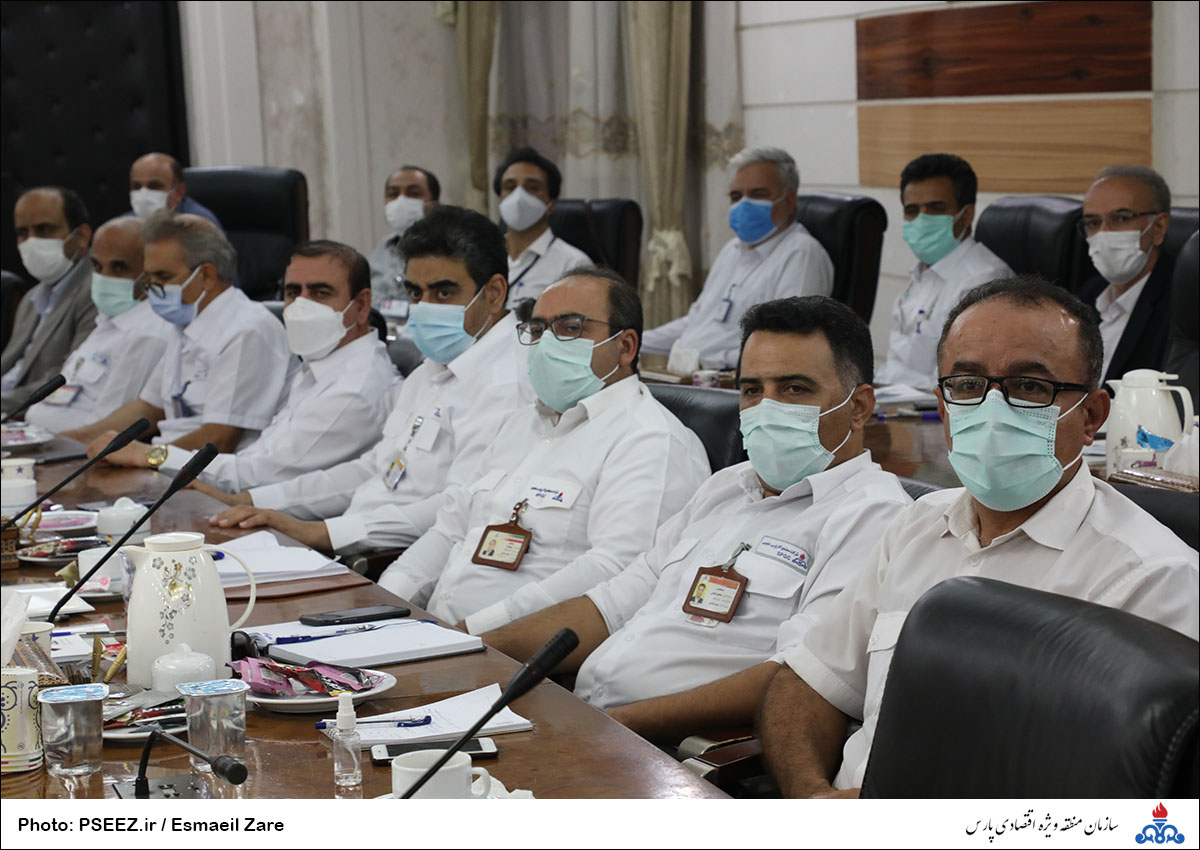 نشست مدیران ارشد منابع انسانی نفت با کارمندان 38