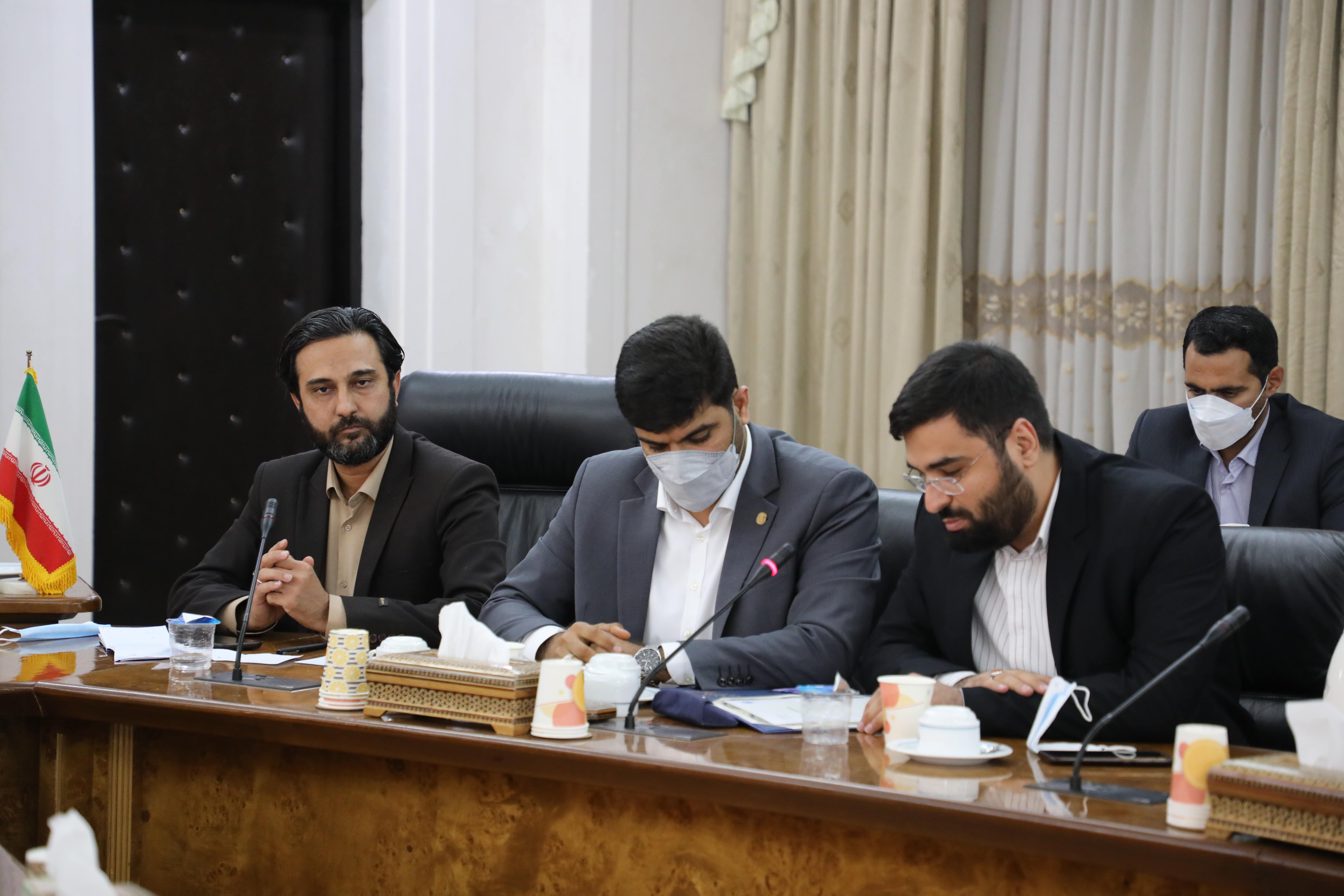 اصحاب رسانه 8