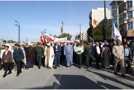  حضور پرشور کارکنان سازمان منطقه ویژه پارس در راهپیمایی ...