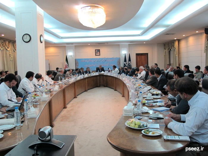 نشست هم اندیشی