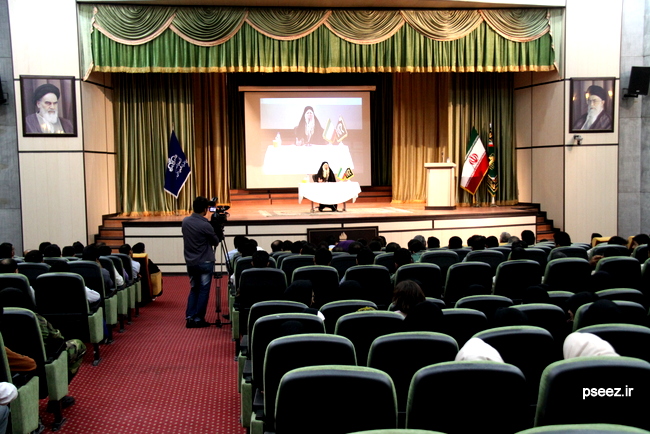 مراسم برگزیدگان کتابخوانی دا