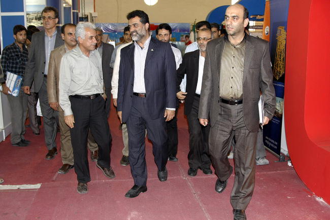 بازدید مدیرعامل از نمایشگاه صنعت بوشهر
