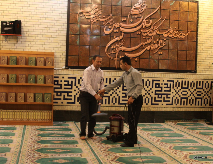 غبار روبی مسجد