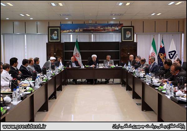 سفر رئیس جمهور به  <strong class='sis-keyword'>عسلویه</strong> 4