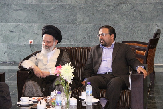 دیدار  <strong class='sis-keyword'>آیت الله حسینی بوشهری</strong> مدیر حوزه های علمیه کشور و نماینده استان بوشهر در مجلس خبرگان رهبری با مسئولین ارشد سازمان منطقه ویژه پارس  12