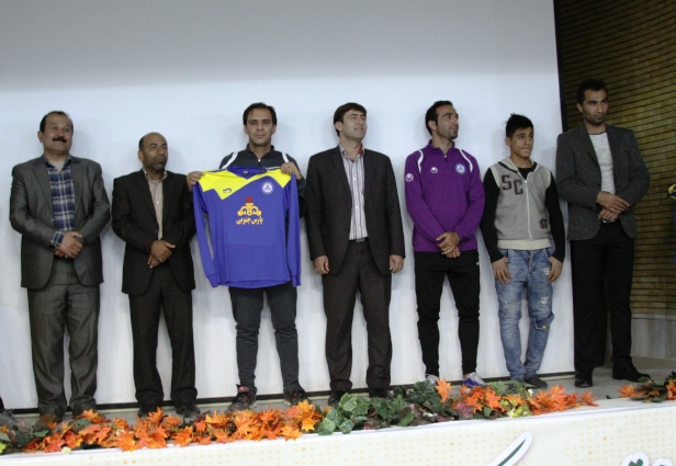 رونمایی از لباس 14