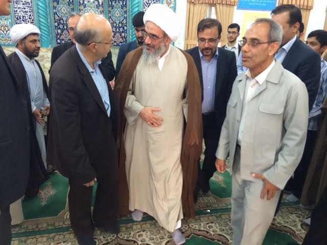 دیدار  <strong class='sis-keyword'>جوادی</strong> با امام جمعه بوشهر 6