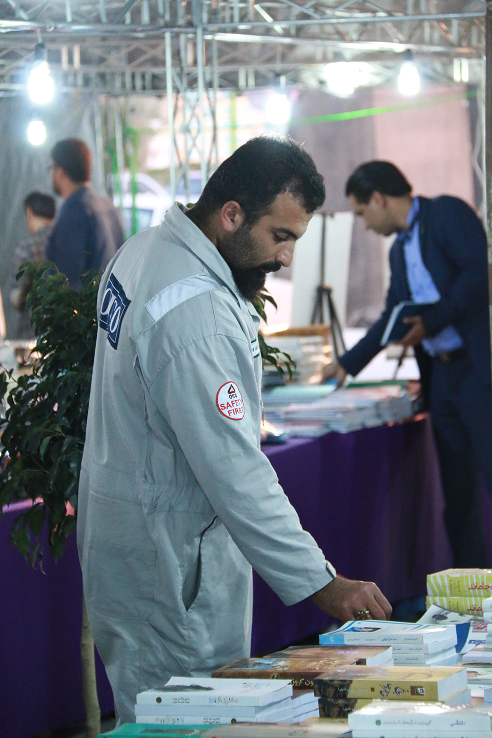نمایشگاه کتاب 14