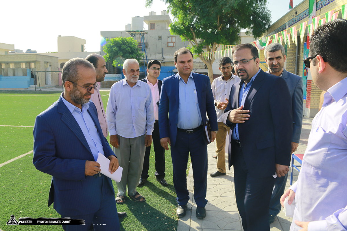 نواختن زنگ مدرسه در عسلویه 4