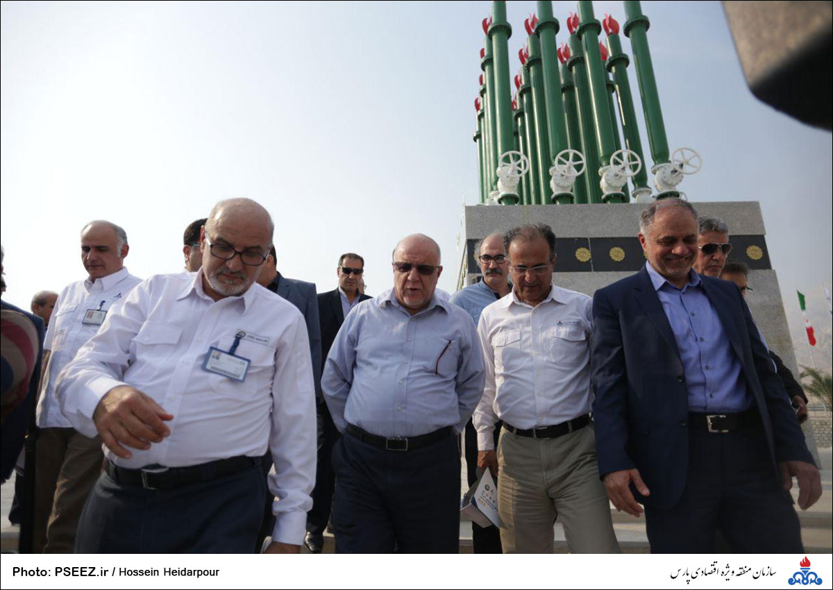 بازدید  <strong class='sis-keyword'>وزیر نفت</strong> از فازهای 20 و 21 پارس جنوبی  7