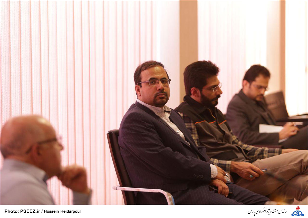 بازید  <strong class='sis-keyword'>وزیر نفت</strong> از فازهای 20 و 21 پارس جنوبی 2  7