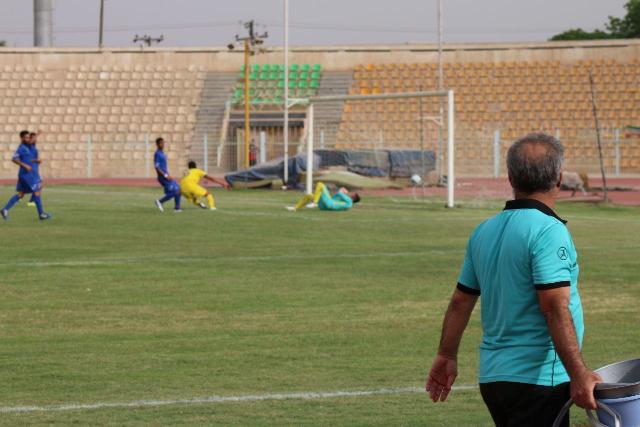 دیدار دو تیم  <strong class='sis-keyword'>فوتبال</strong> پارس جنوبی جم و استقلال اهواز 2 7