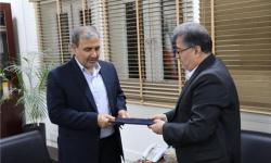 مدیرکل آموزش&zwnj; و پرورش استان بوشهر در دیدار با مدیرعامل سازمان منطقه ویژه پارس با اشاره به دستاوردهای چشمگیر علمی و ورزشی اخیر استان، از سخاوت اسدی به عنوان یکی از حامیان اصلی این موفقیت&zwnj;ها قدردانی کرد.