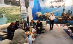 گزارش تصویری/بازدید عضو کمیسیون اقتصادی مجلس شورای اسلامی از غرفه منطقه ویژه اقتصادی انرژی پارس