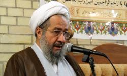 گسترش حوزه های علمیه موجب قطع مفاسد در کشور است.