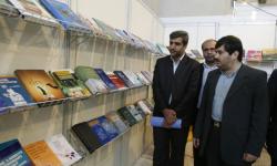 گزارش تصویری/ بازدید معاون فرهنگی وزیر ارشاد از نمایشگاه های جشنواره فرهنگی ورزشی نگین خلیج فارس