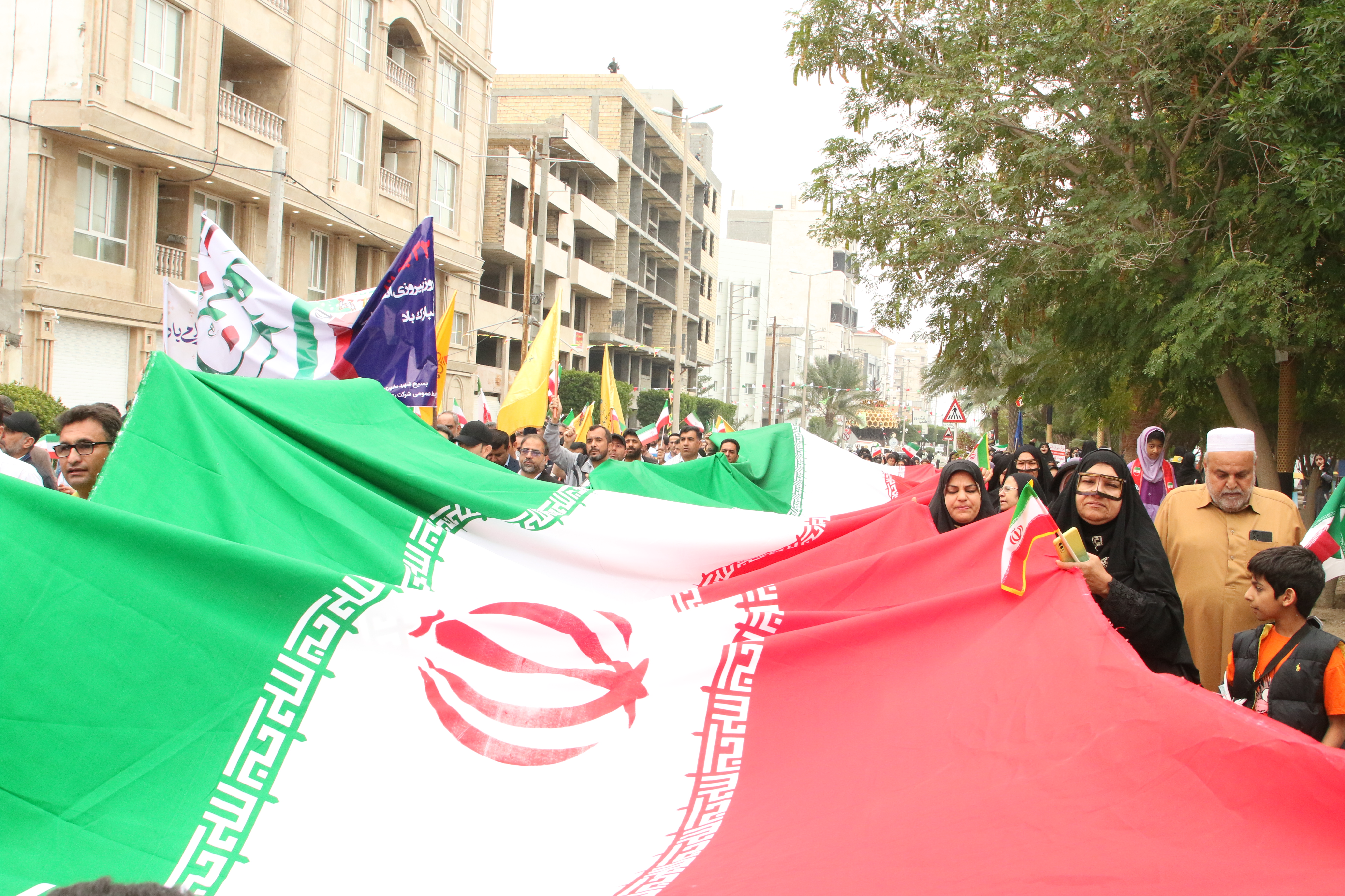 راهپیمایی یوم الله ۲۲ بهمن در عسلویه برگزار شد