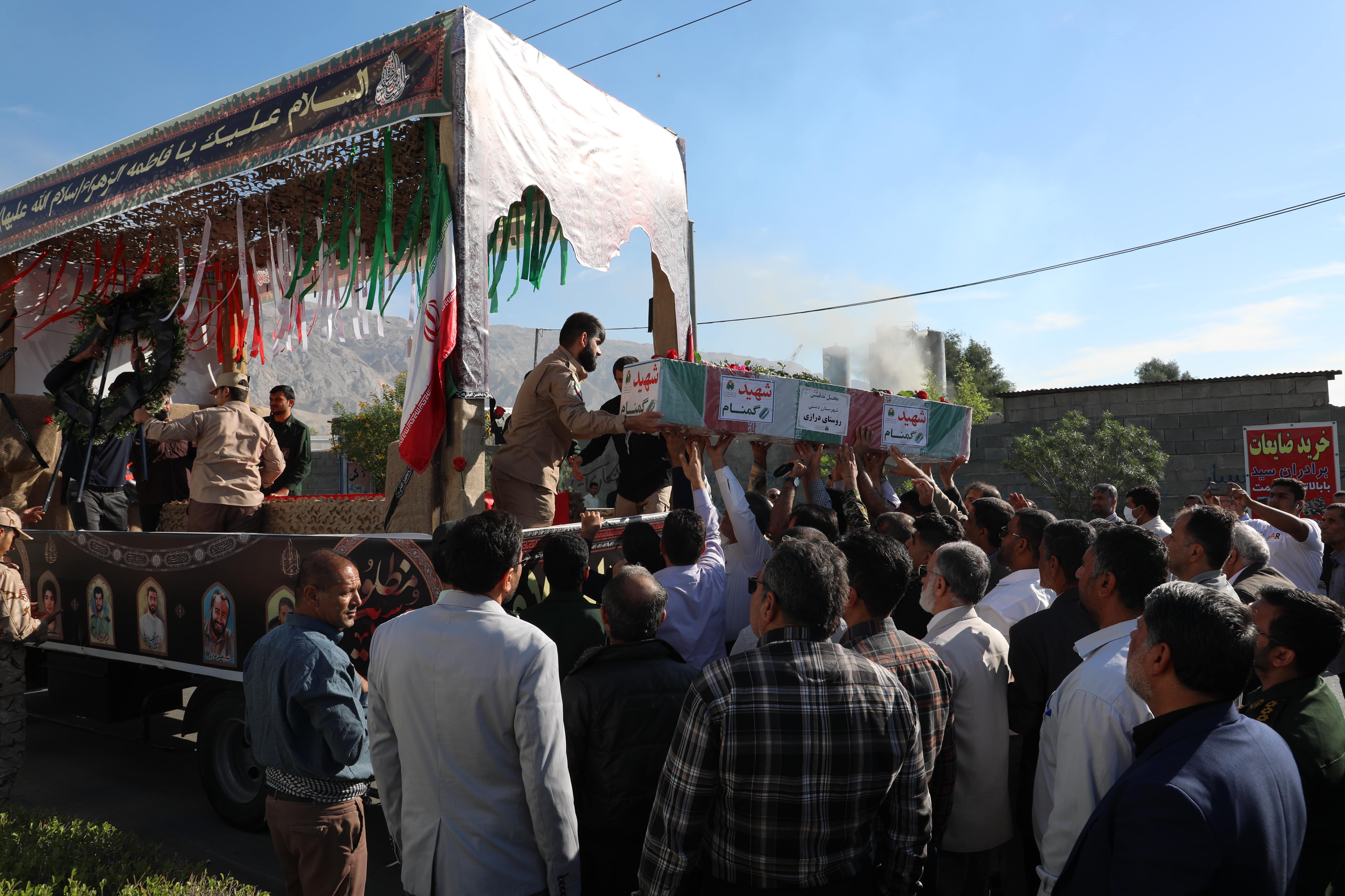 مراسم استقبال از شهید گمنام در عسلویه برگزار شد