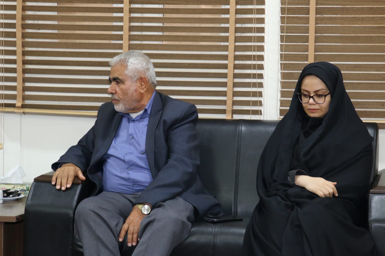 دیدار صمیمی فرزند و برادر شهید نادر مهدوی با مدیرعامل سازمان منطقه ویژه پارس