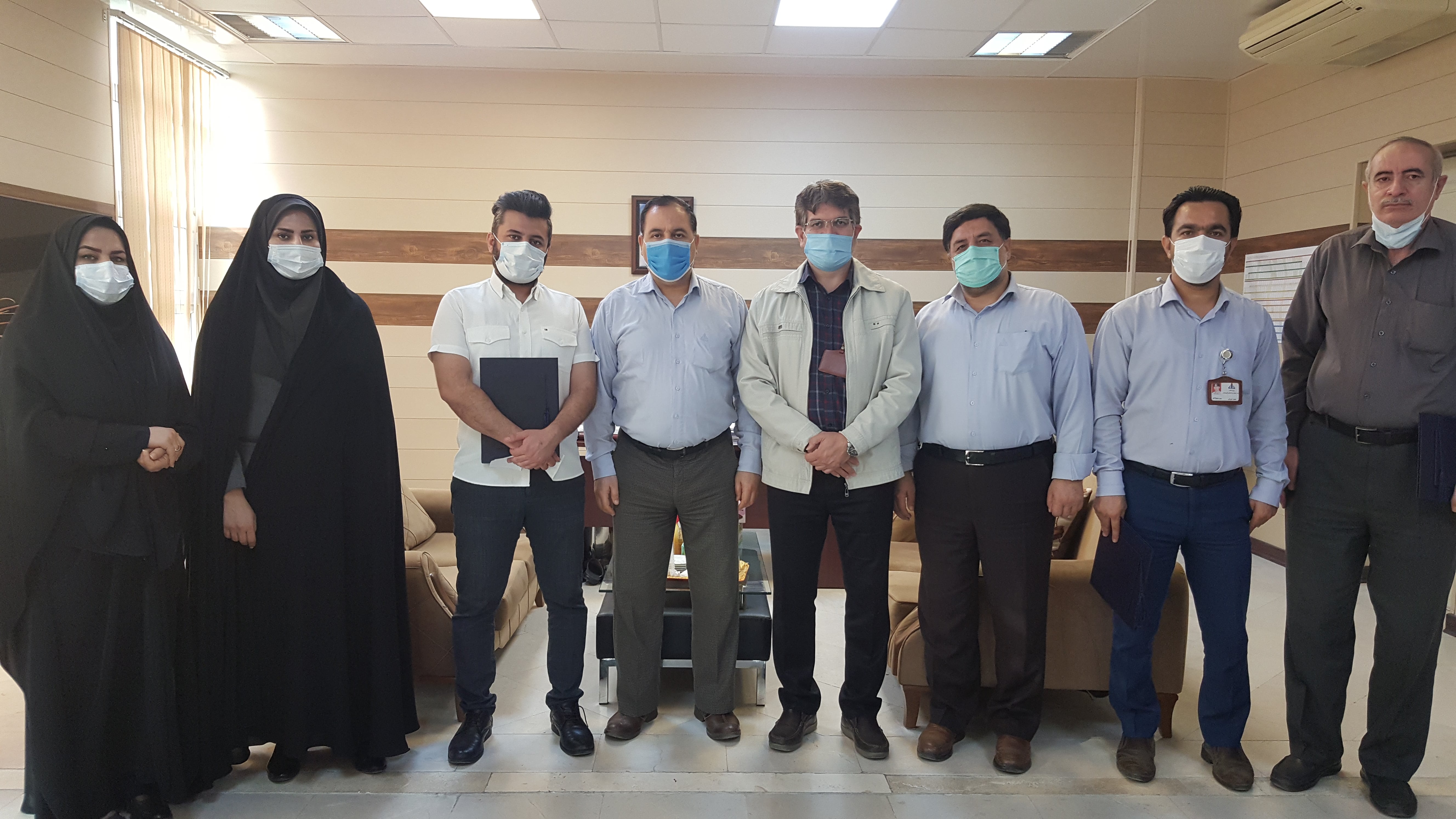 تقدیر از کارکنان خانواده معظم شهدا سازمان منطقه ویژه اقتصادی انرژی پارس