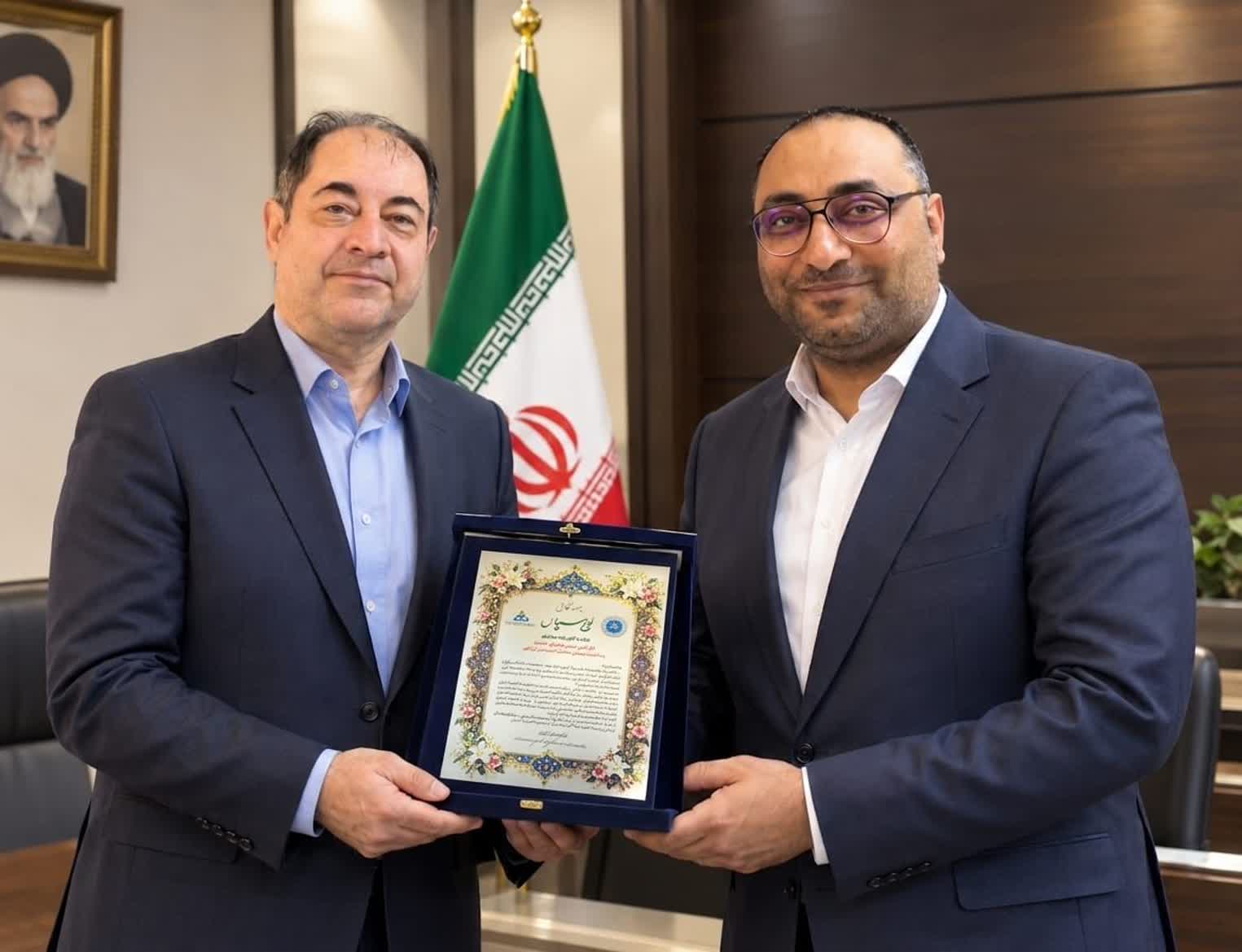 منشدی دستیار پژوهشی شورای تخصصی سلامت روان صنعت نفت شد