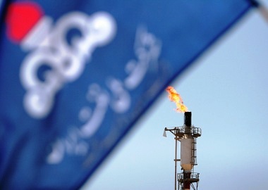 اولویت دادن به توسعه، تولید، بهره برداری میادین مشترک نفت و گاز