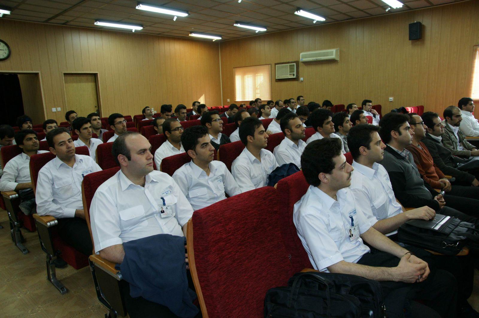 آموزش نیروهای تازه استخدام پارس جنوبی در پتروشیمی بندر امام