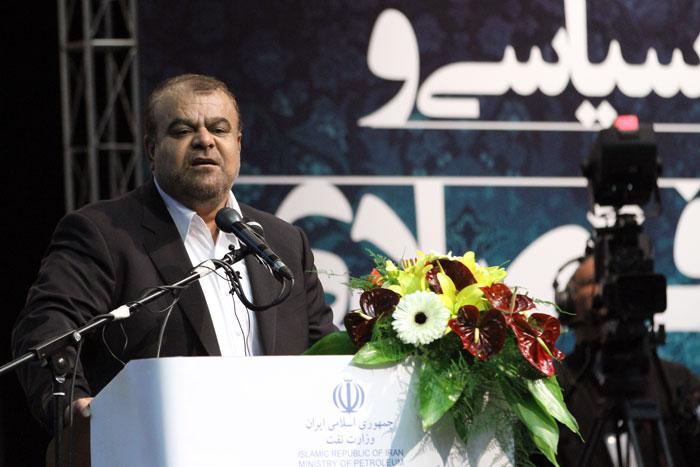 کارکنان صنعت نفت نقش تاریخی خود را در انتخابات هر چه پرشورتر ایفا کنند