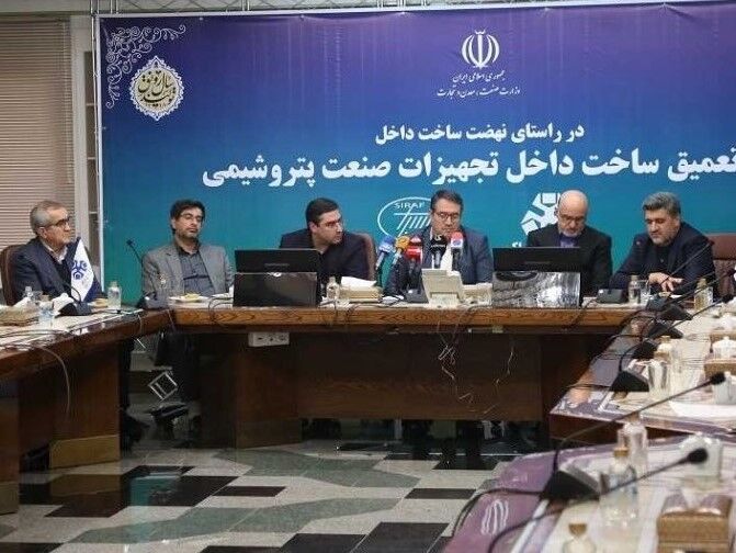 طرح مجتمع پتروشیمی سیراف با تجهیزات داخلی ساخته می&zwnj;شود