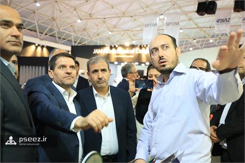 بازدید مدیرعامل شرکت صنایع پتروشیمی، مدیرعامل سازمان منطقه ویژه پارس و استاندار بوشهر از نمایشگاه نفت، گاز و پتروشیمی