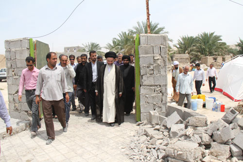 بازدید  <strong class='sis-keyword'>آیت الله حسینی بوشهری</strong> از روستای درویشی