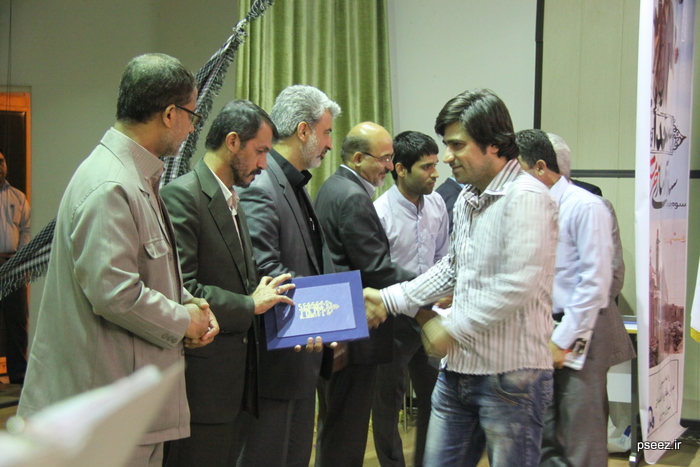 چهارمین گردهمایی  <strong class='sis-keyword'>ایثارگران</strong> منطقه ویژه پارس