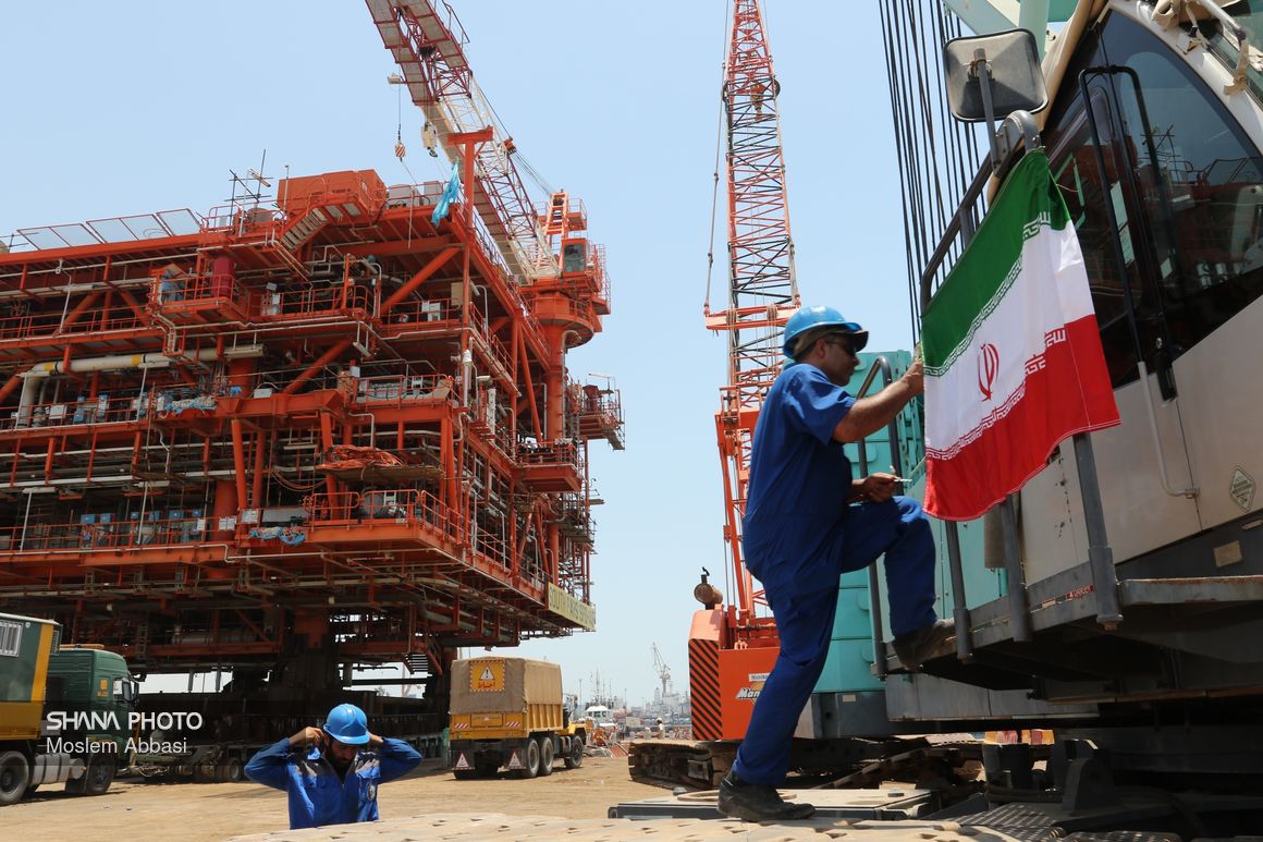 بارگیری سومین سکوی فاز 14 پارس جنوبی 1