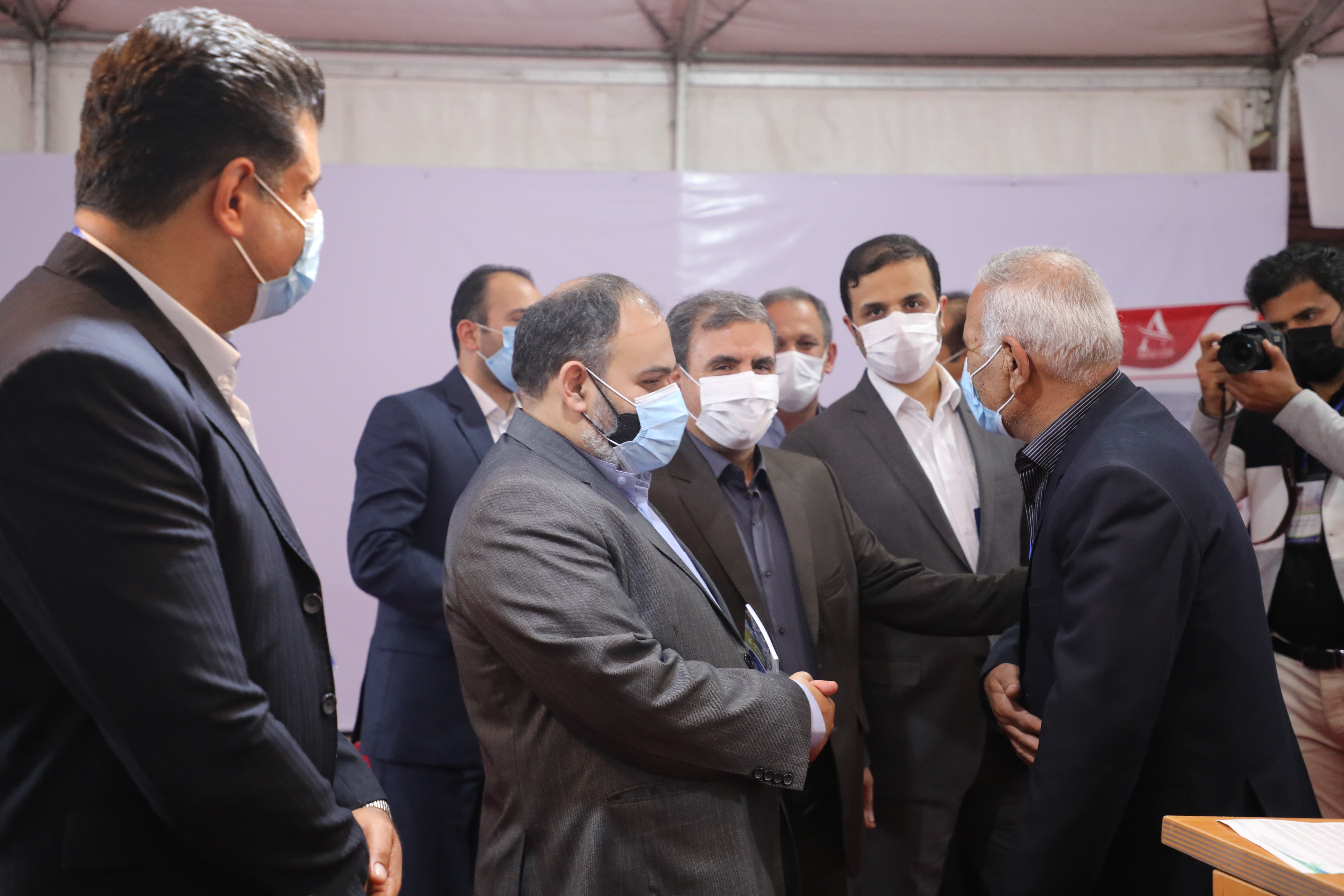 دیدار مدیر عامل از نمایشگاه 1