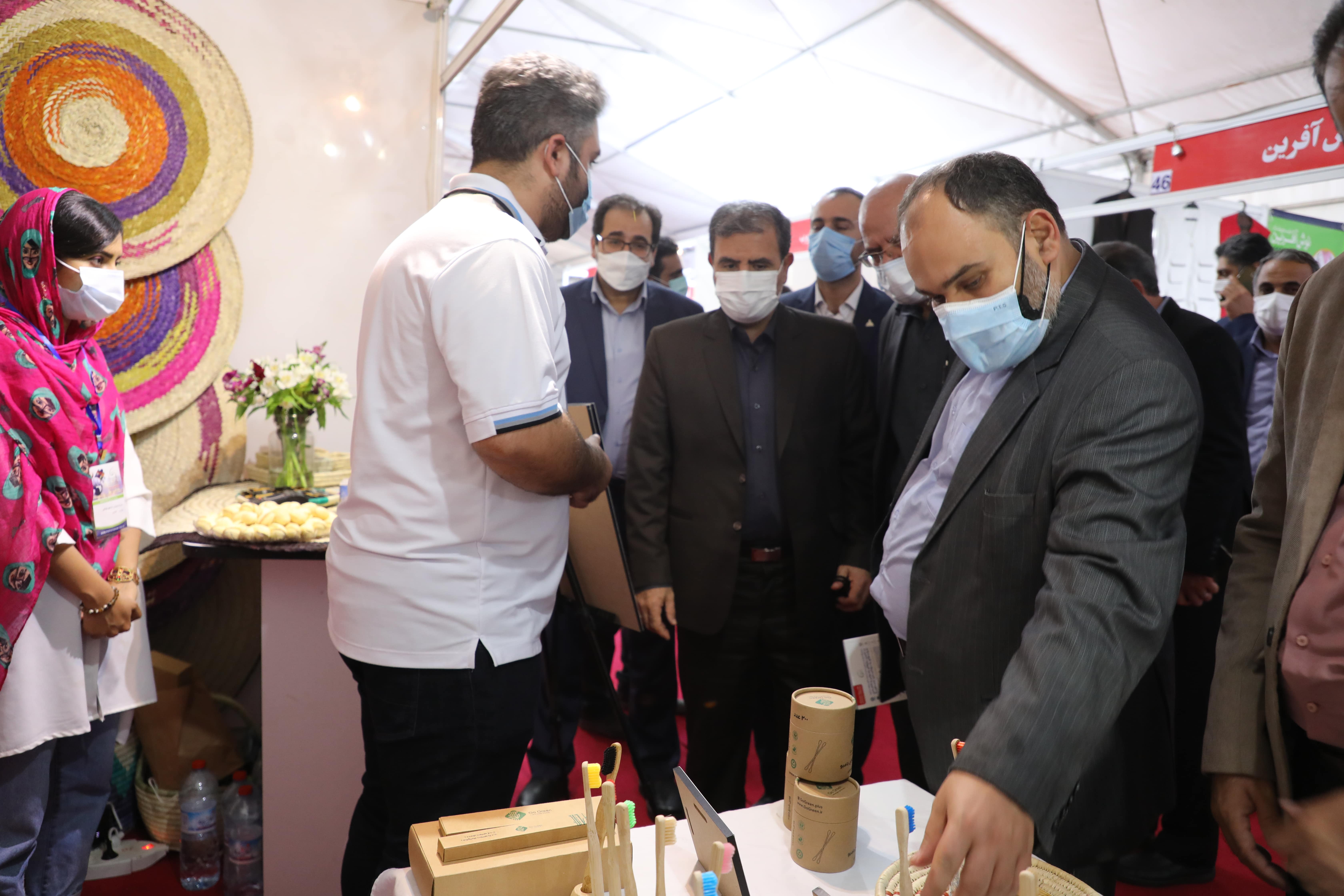 دیدار مدیر عامل از نمایشگاه 9