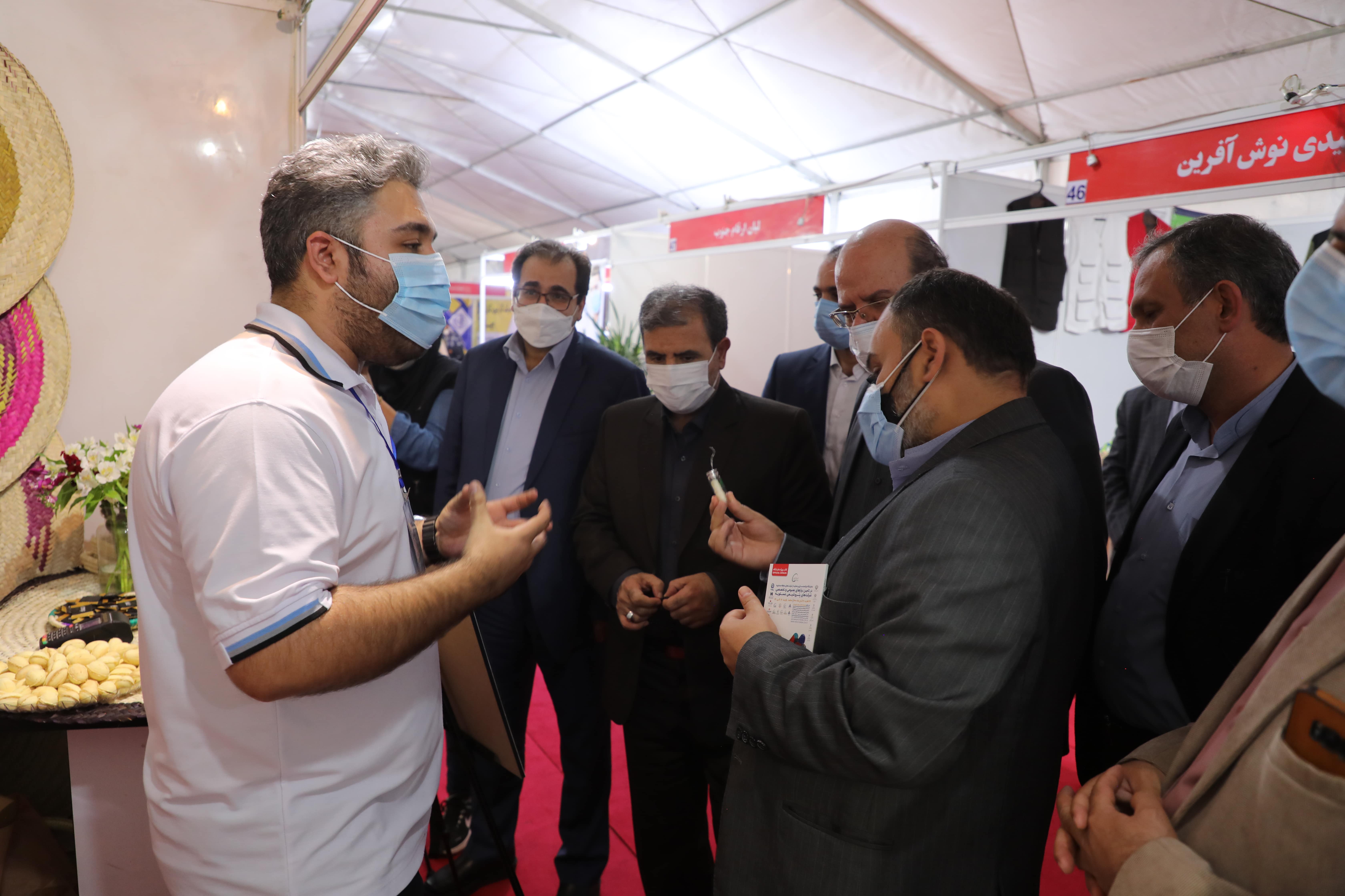دیدار مدیر عامل از نمایشگاه 11