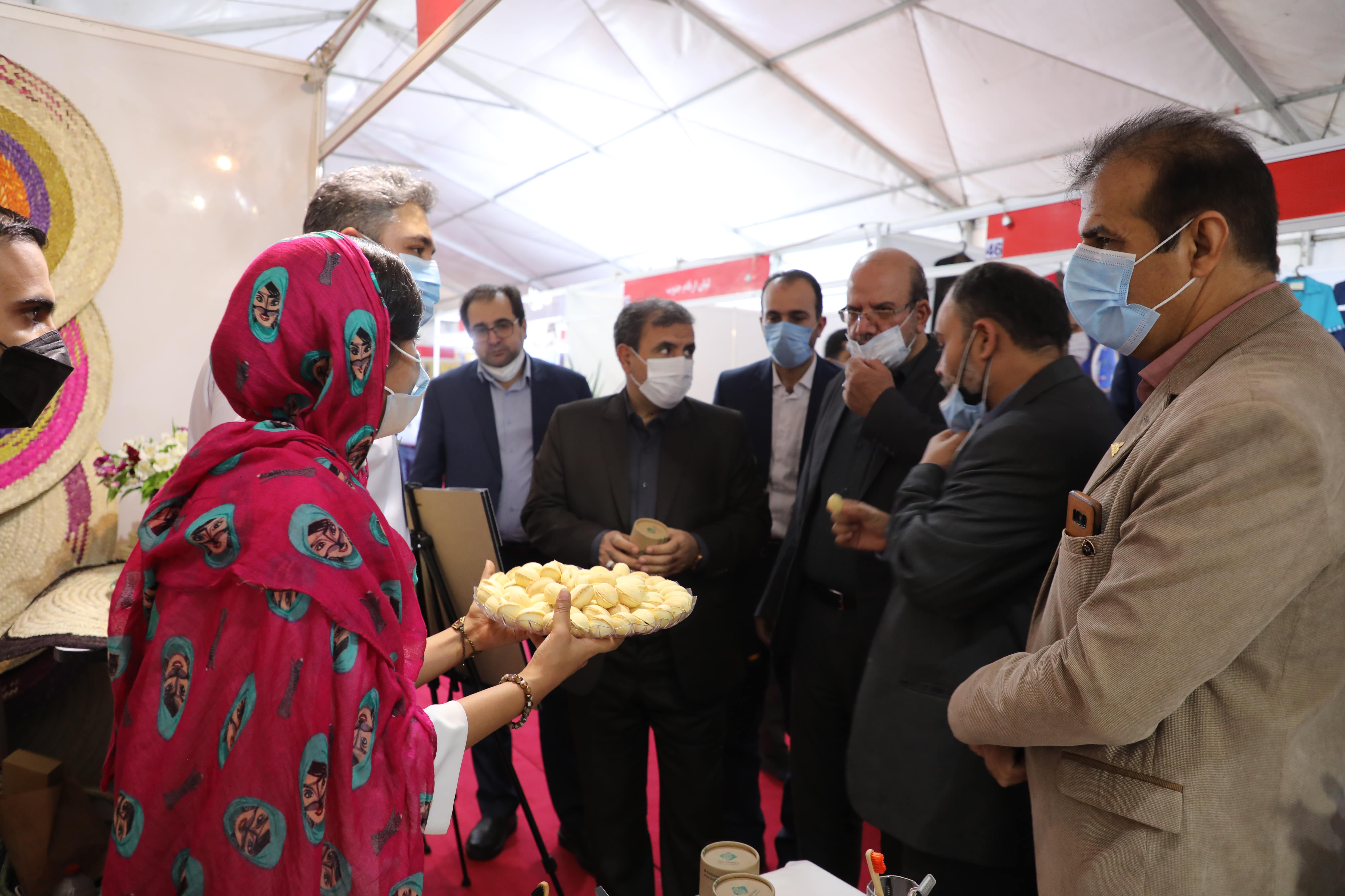 دیدار مدیر عامل از نمایشگاه 12