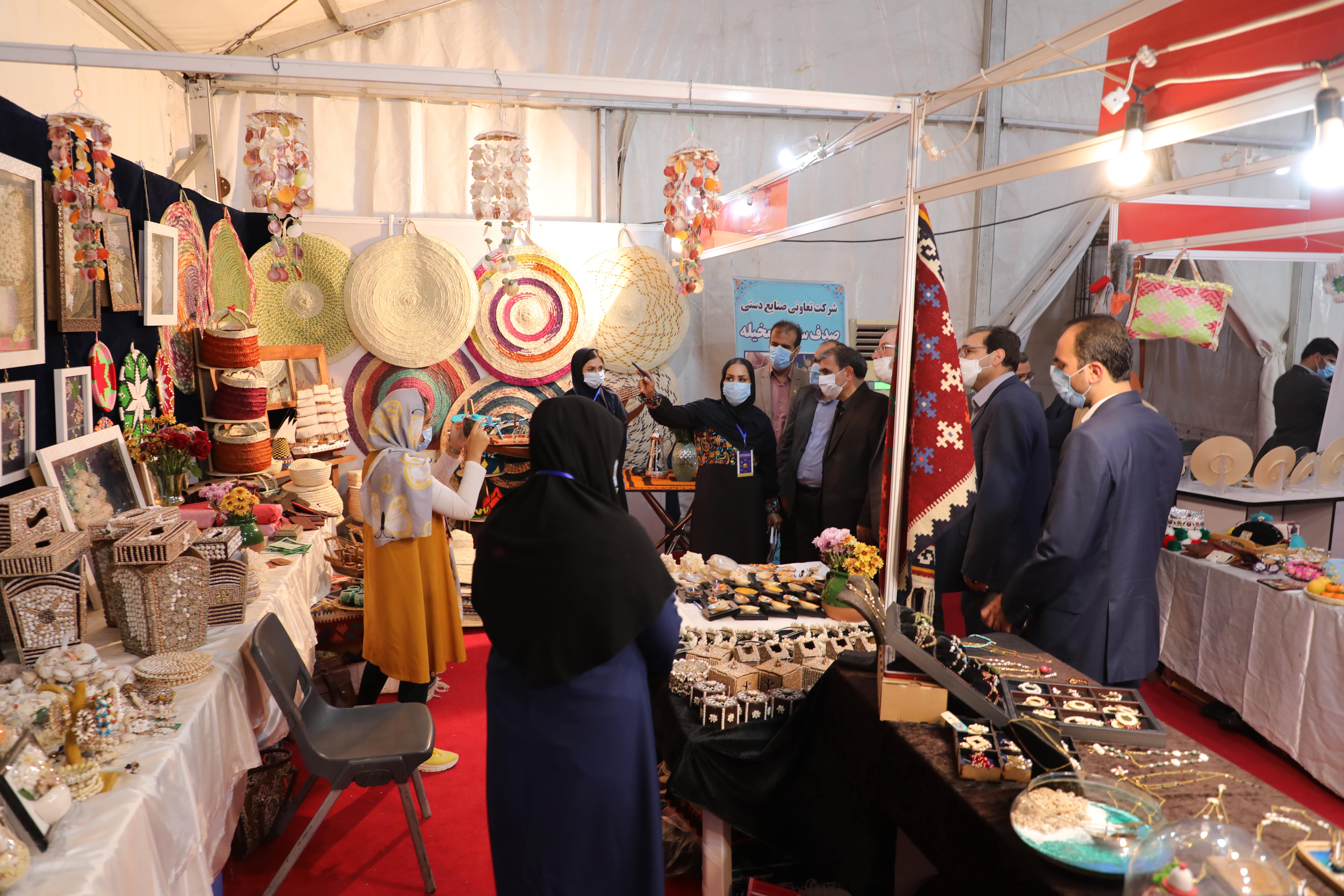 دیدار مدیر عامل از نمایشگاه 18